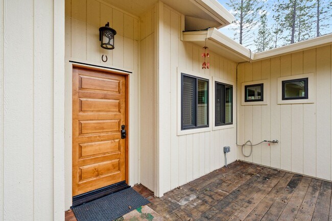 Foto del edificio - 9394KelseyCreekDriveWest.Is4Lease.com