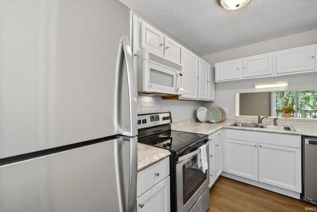 Foto del edificio - 2360 S Henderson St