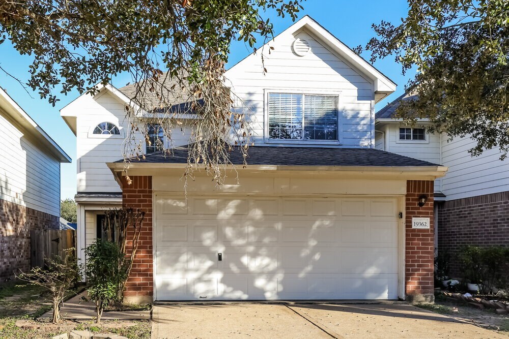 Foto principal - 19362 Caledonia Dr