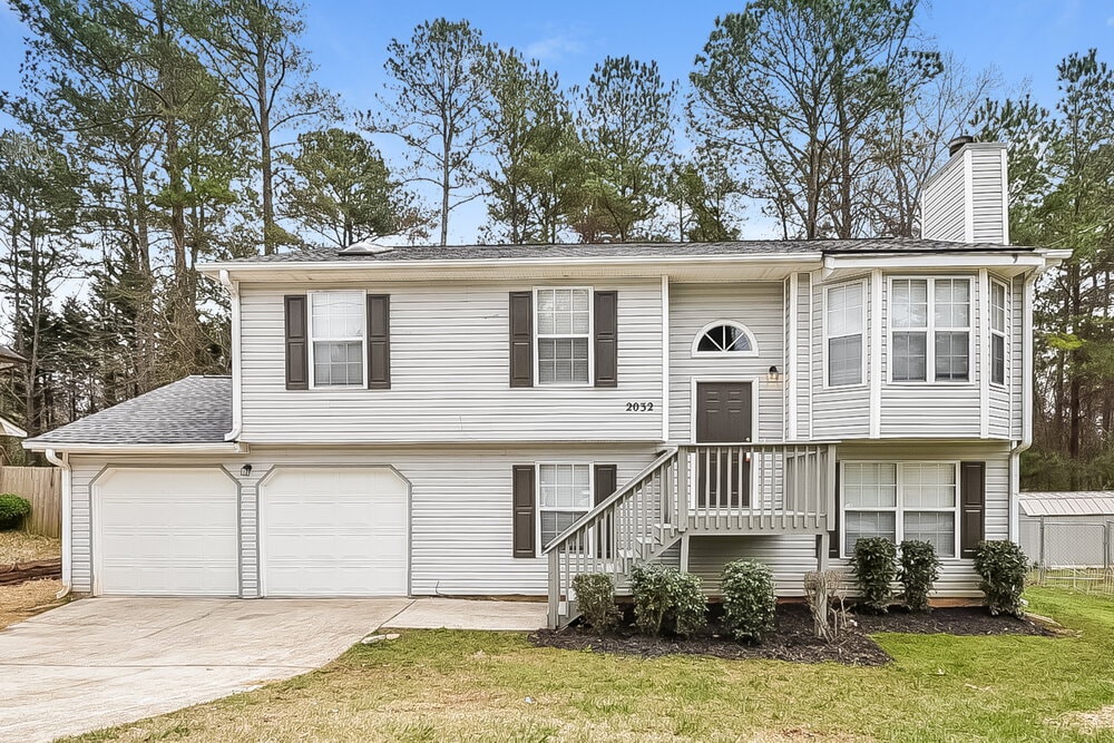 Primary Photo - 2032 Lown Farm Ln