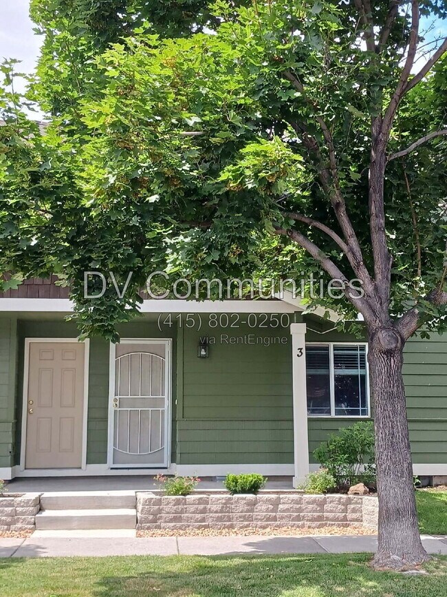 Building Photo - 2521 NW Cedar Ave