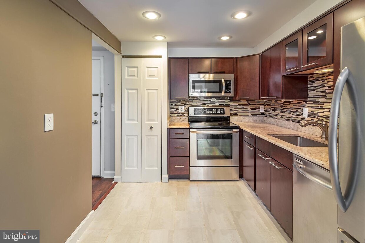 Foto principal - 7621 Tremayne Pl