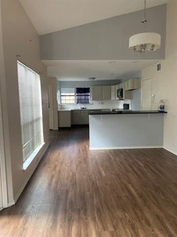 Foto del edificio - 4017 Windhaven Ln