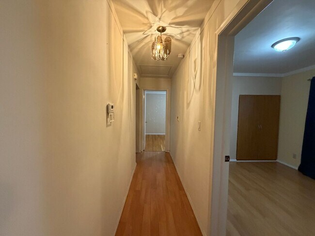 Foto del edificio - 25125 Campbell Ave