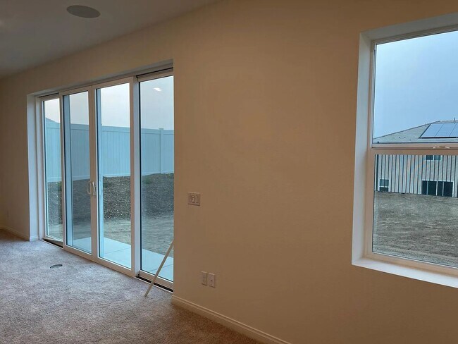 Foto del edificio - 8277 Country Mile Ln
