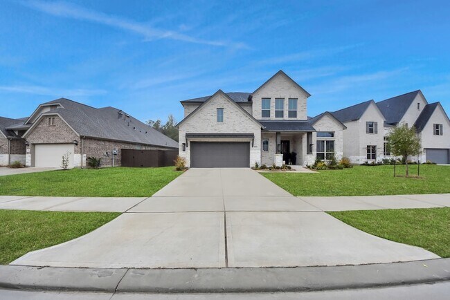 Building Photo - 29021 Red Lp Dr
