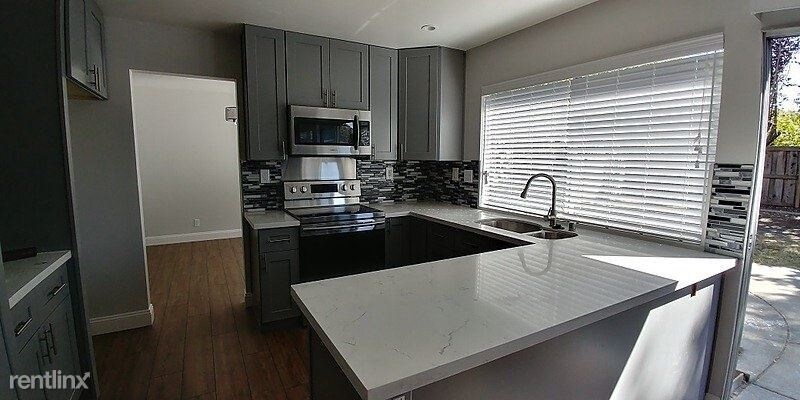 Foto del edificio - 4 br, 2.5 bath House - 36113 Spruce Street