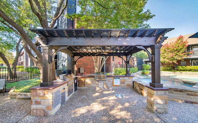 Photo - MAA Highwood Apartments