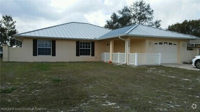 Building Photo - 3250 Popinjay Ave