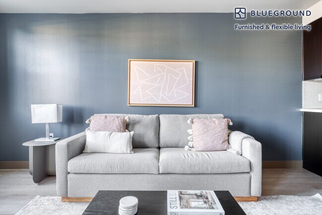 Foto del edificio - 920 Bayswater Ave