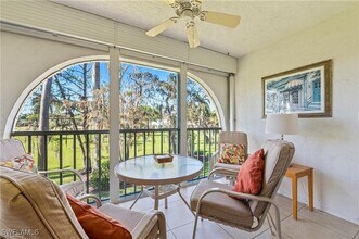 Building Photo - 1055 Forest Lakes Dr