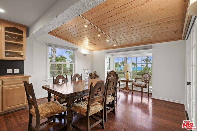 Foto del edificio - 29637 Pacific Coast Hwy