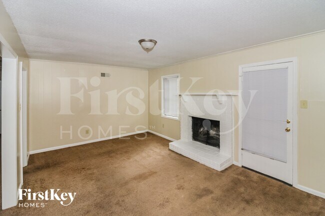 Foto del edificio - 6128 Lacewood Cove