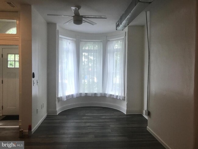 Foto del edificio - 830 7th St NE