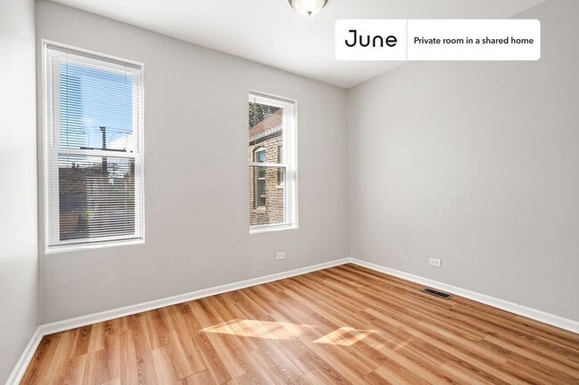 Building Photo - Room in Shared 4 bed/2 bath home