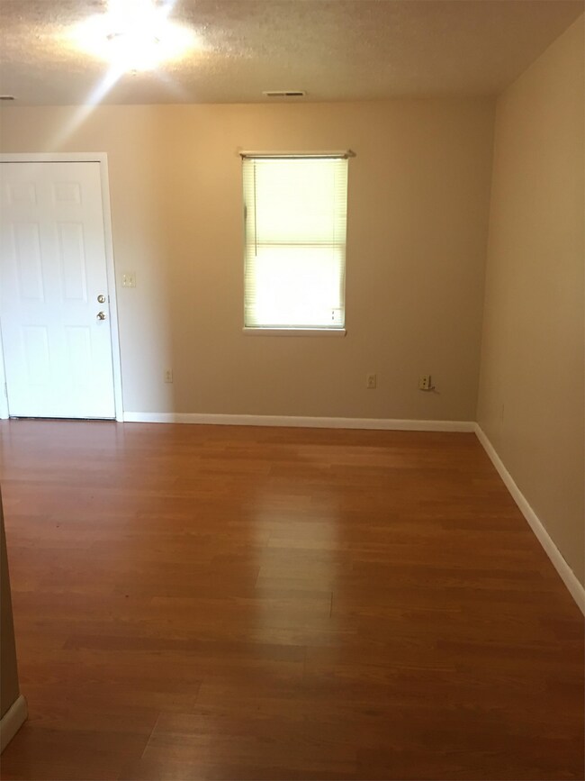 Building Photo - 5724 Stiles Dr