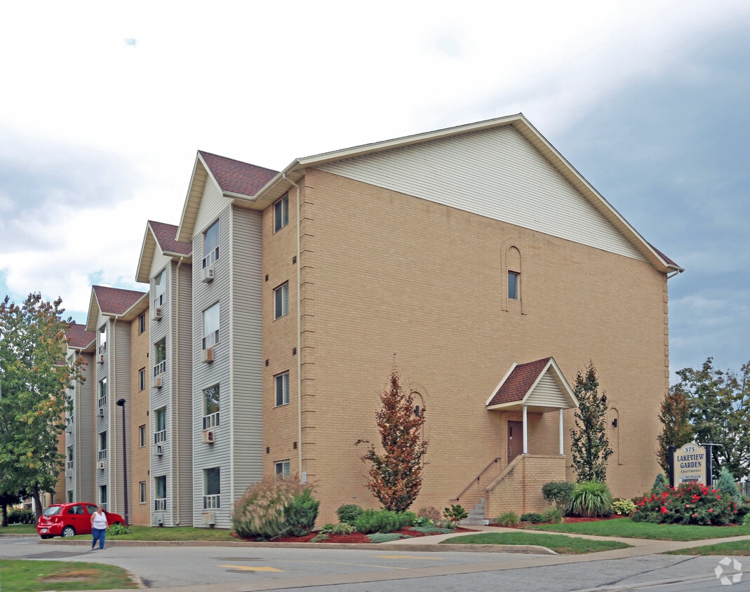 Lakeview Gardens Apartments 575 Lake St St Catharines, ON