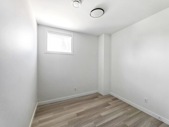 Photo du bâtiment - 2108 Home Rd NW