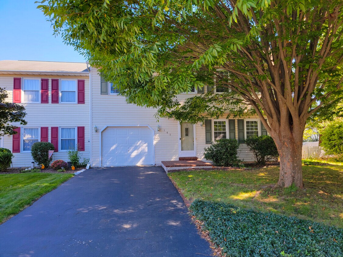 147 Brookwood Dr, Palmyra, PA 17078 House Rental in Palmyra, PA