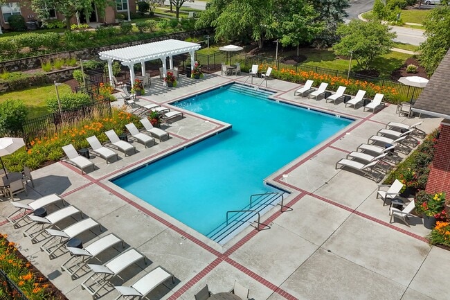 Building Photo - Thornberry Woods Apartment Homes