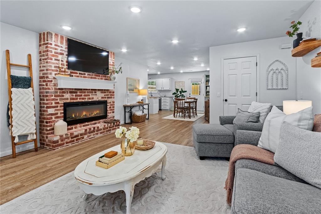 Foto principal - 800 E Kara Ln