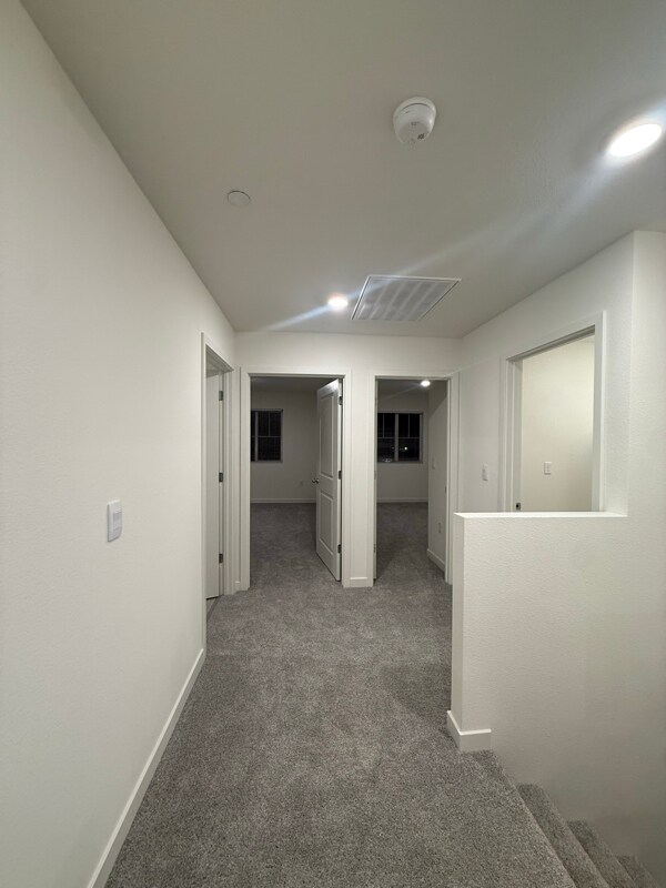 Building Photo - 874 Pico Pl