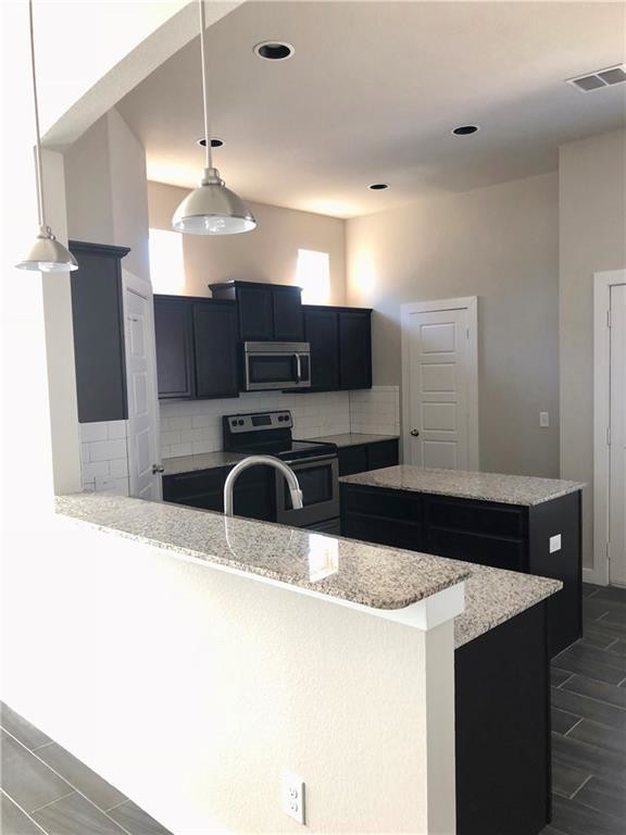 Building Photo - 915 Chaparral Trail