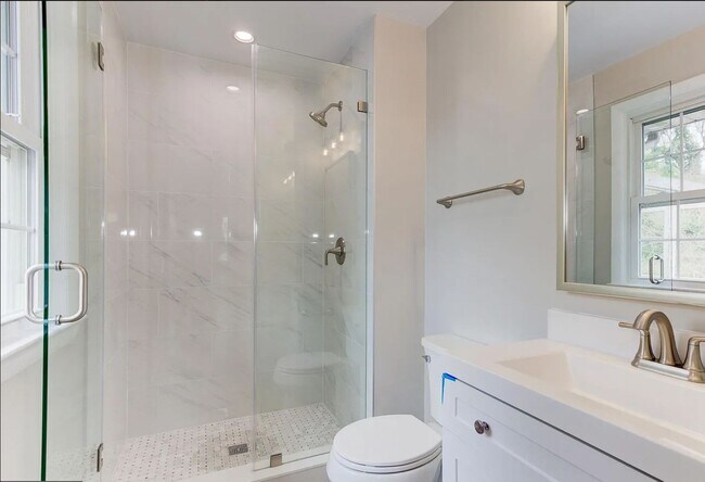 Foto del edificio - 9208 Peabody St