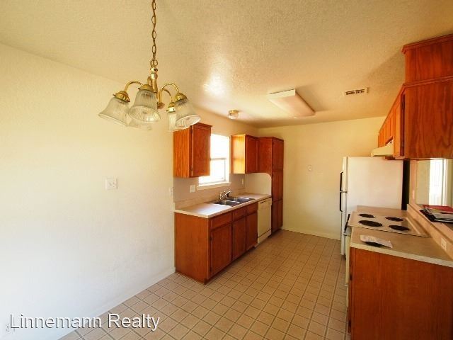 Building Photo - 3 br, 2 bath House - 2013 Fleetwood Drive