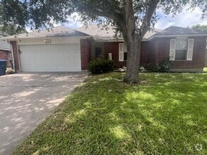 Building Photo - 7029 Premont Dr