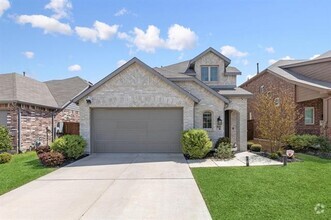 Building Photo - 3950 Rochelle Ln