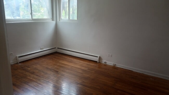 Building Photo - 9113 Lawler Ave
