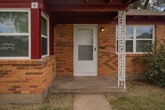 Building Photo - 2814 Duncan Dr