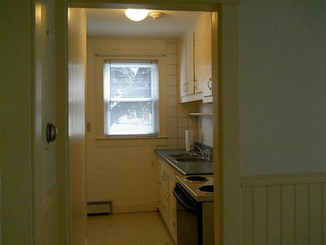 Building Photo - 308 State St