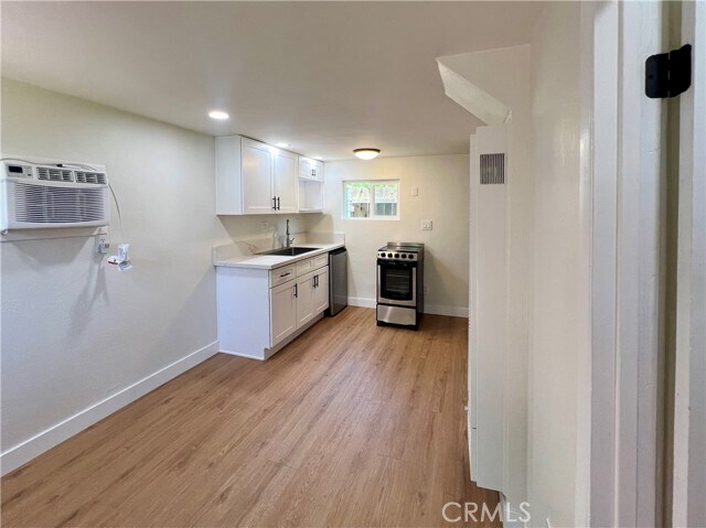 Foto del edificio - 4359 Merrill Ave