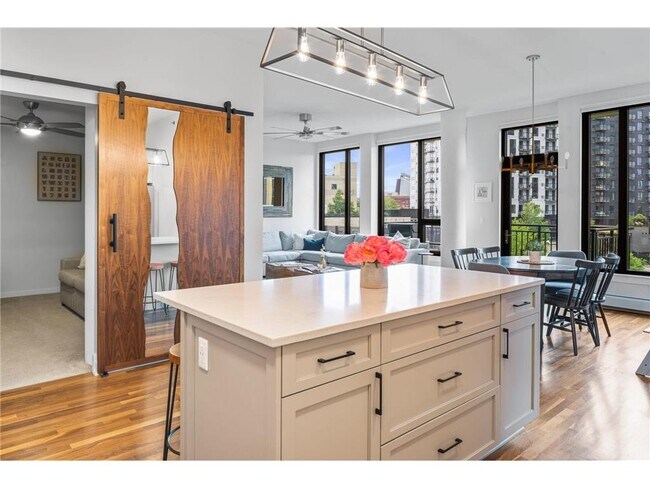 Foto del edificio - 1240 S 2nd St