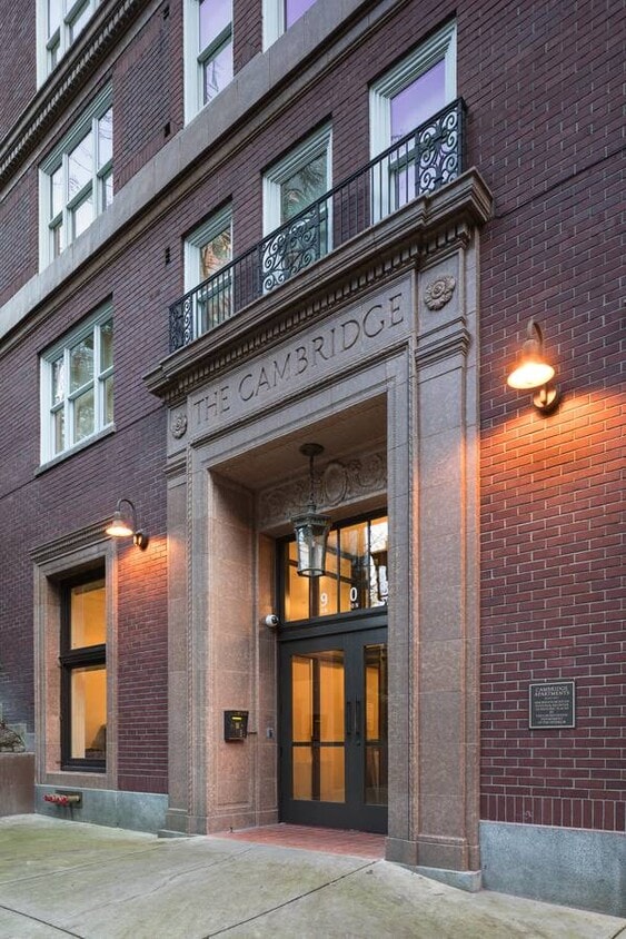Foto principal - Cambridge Apartments