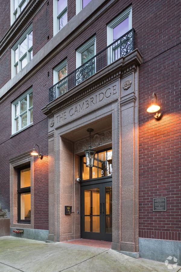 Building Photo - Cambridge Apartments