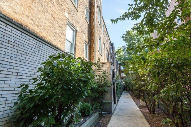 Foto del edificio - 1 bedroom in Chicago IL 60614