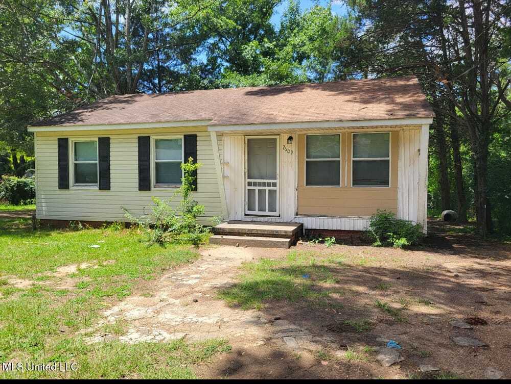 Primary Photo - 2609 Brookwood Dr