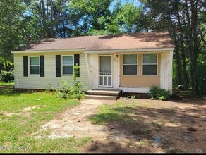 Building Photo - 2609 Brookwood Dr