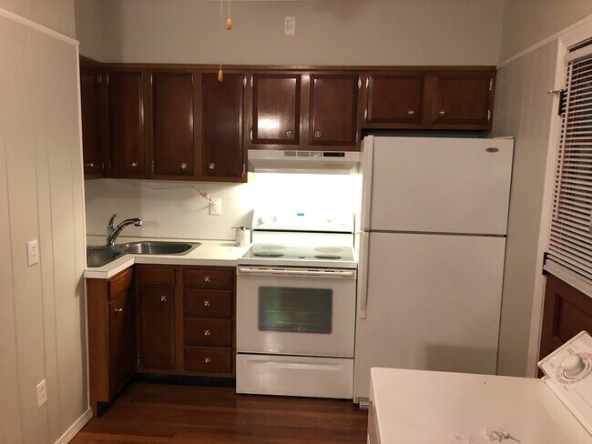 kitchen - 508 Benefit St