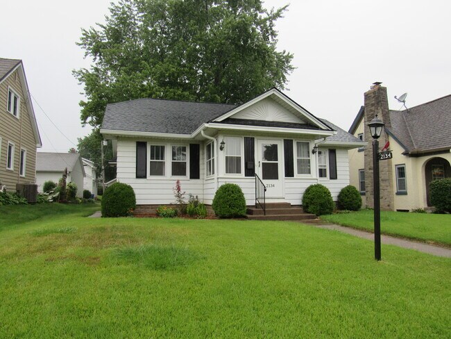 Foto del edificio - 2134 Belle Ave