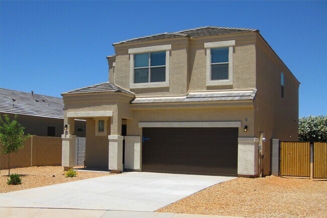 Foto del edificio - Four Bedroom home for rent in Magma Ranch for under $2000.00