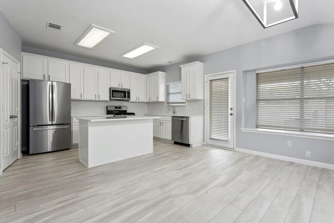 Building Photo - 4516 Chesney Ridge Dr
