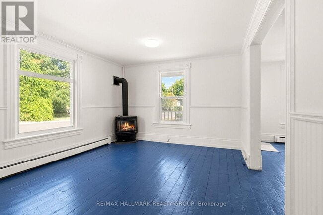 Building Photo - 21 Downes Ave