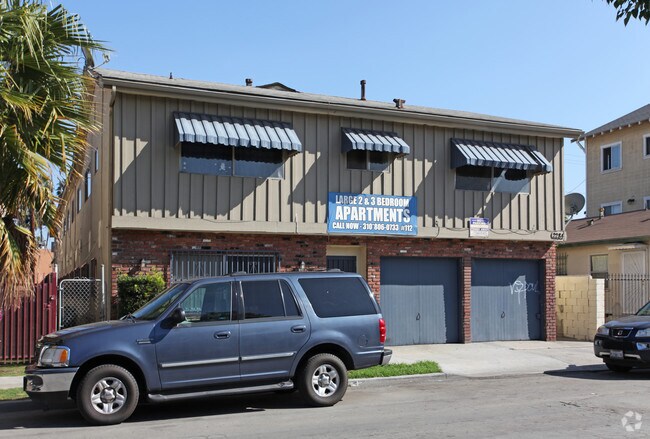 Building Photo - 2284 Locust Ave