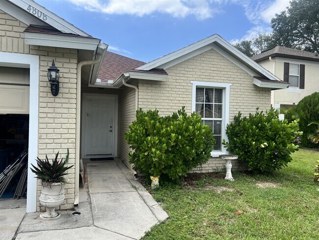 Building Photo - 4 br, 2 bath House - 4808 Dunquin Place