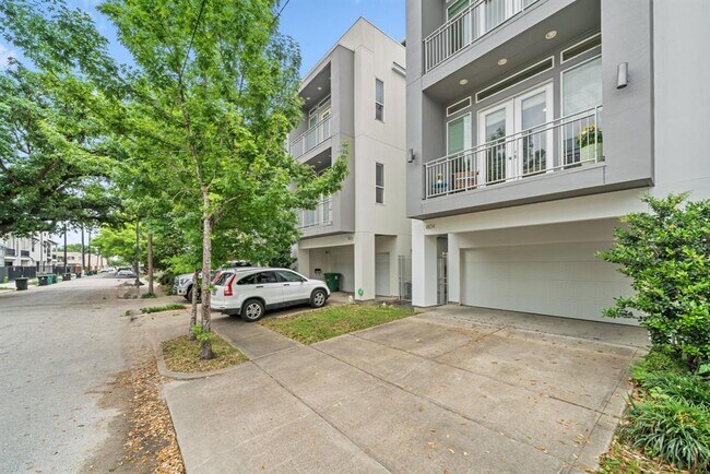 Building Photo - 1804 Prospect St