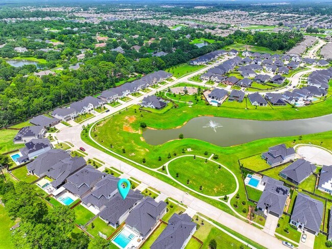 Foto del edificio - 25011 Flint Lake Dr